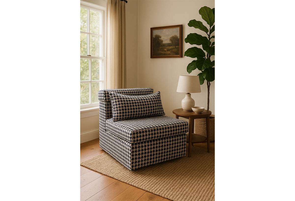 Απεικονίζεται η πολυθρόνα σε σαλόνι.